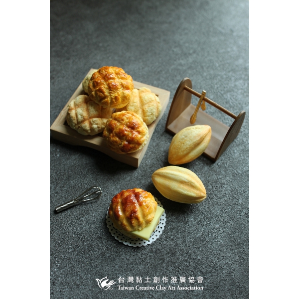 手揉溫度古早味黏土麵包